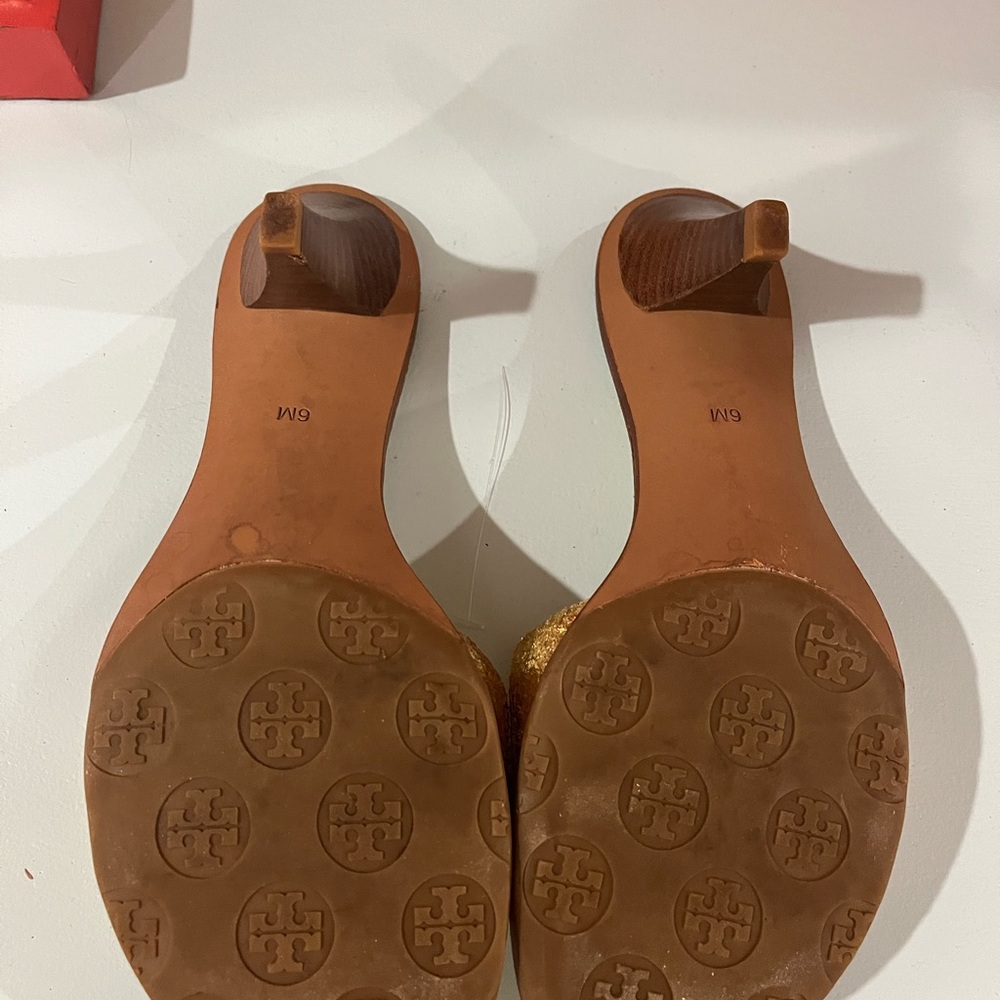 Tory Burch Holly Miller Gold Slide Mules Size 6 - Picture 6 of 6